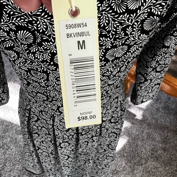 Max Studio Fit and Flare 3/4 sleeve dress New with tags - Picture 9 of 11